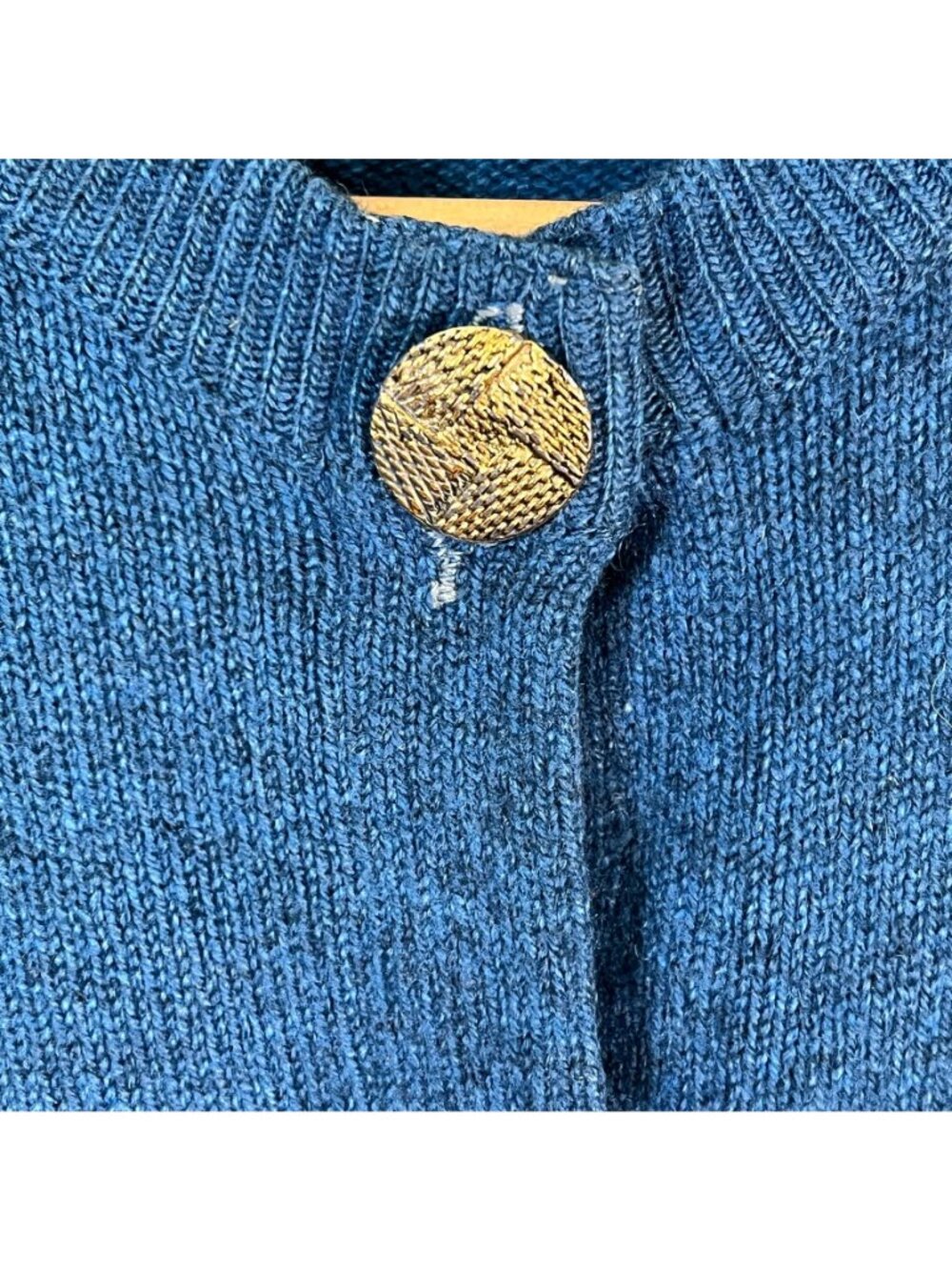VTG 60s Ballantyne Scotland 100% Cashmere Cardigan Blue Gold Buttons Luxury - Picture 4 of 11
